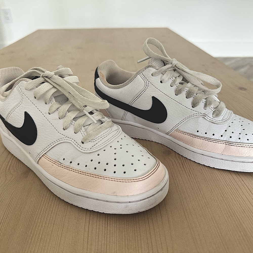 Nike Court Vison Sneakers